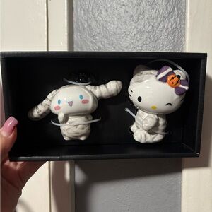 Sanrio halloween salt & pepper shakers